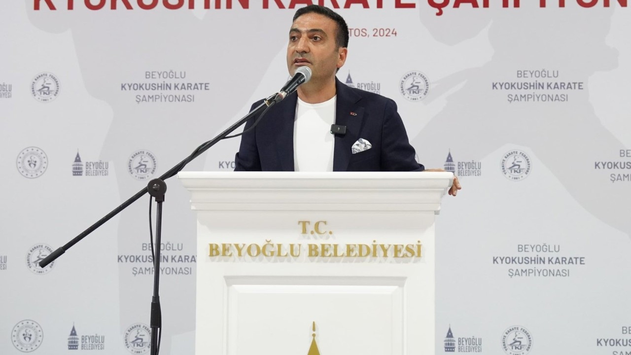 Beyoğlu Belediyesi’ne Kaymakamlıktan Engel! Belediye Yöneticilerinin, Kaymakamlık Binasına Girişleri Yasaklandı!