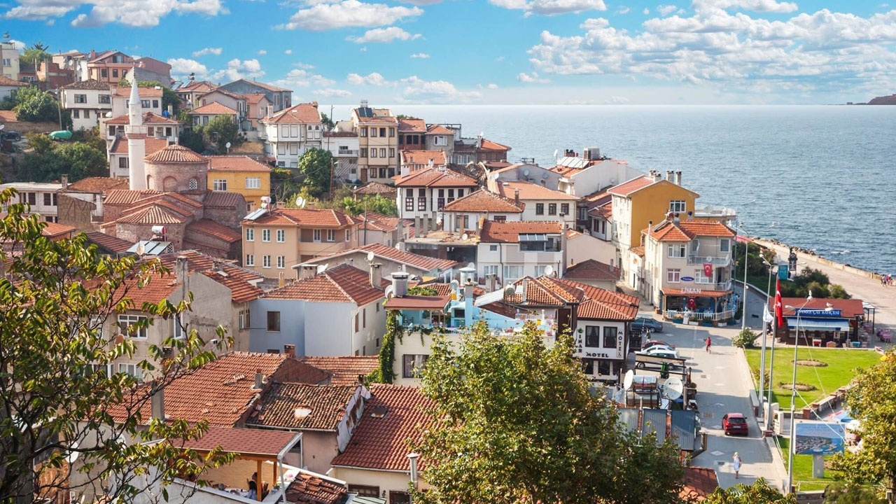 İstanbul’un Dibinde Adeta Saklı Cennet: Giden Yerleşmeye Karar Veriyor