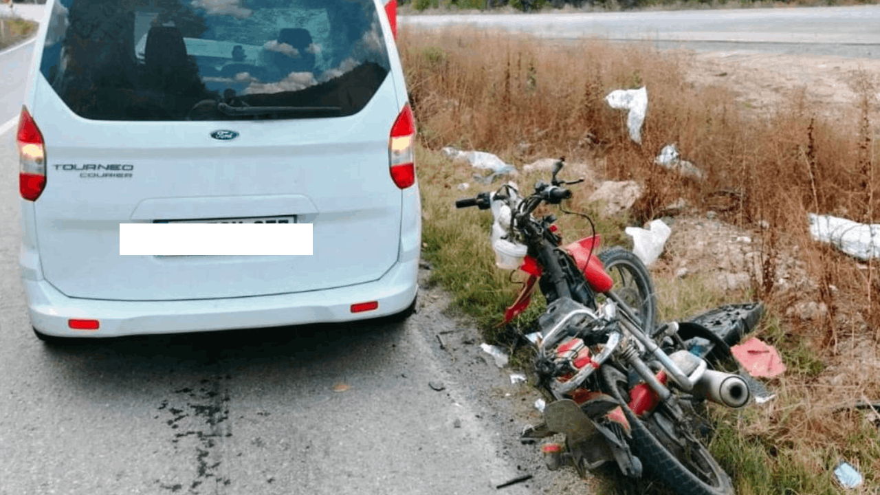 Kütahya’da Otomobil ile Motosiklet Çarpıştı, 1 Yaralı