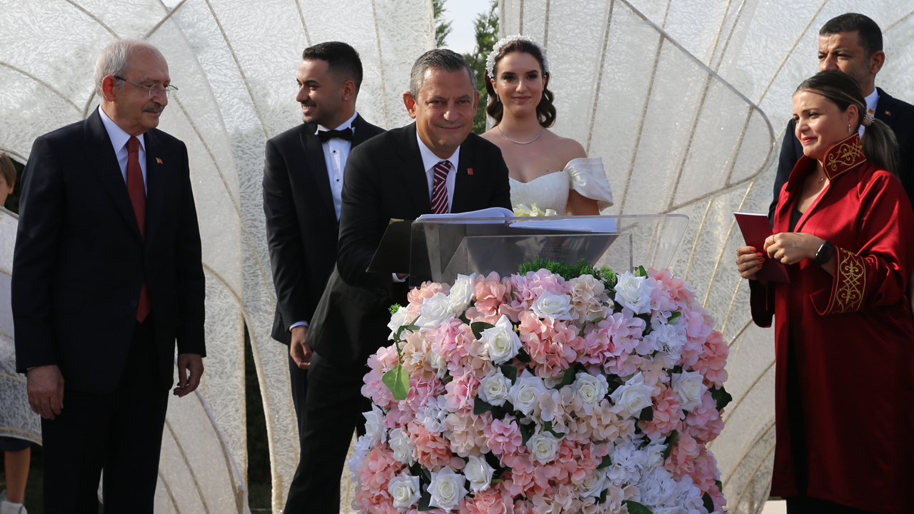 Özgür Özel ile Kemal Kılıçdaroğlu Yeniden Bir Arada: Nikah Şahidi Oldular