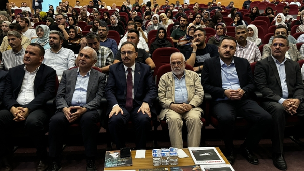 Siirt’te “Değerimiz Prof. Dr. İhsan Süreyya Sırma” Konulu Program Düzenlendi