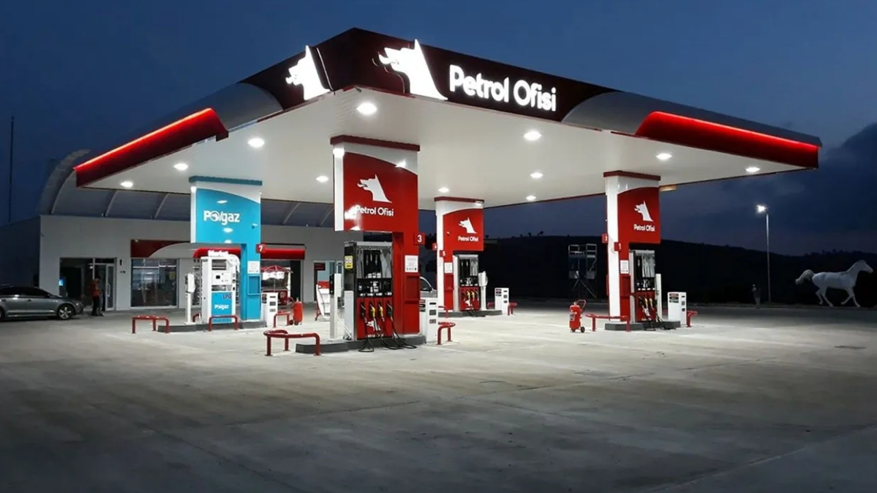 Türkiye’de Binlerce İstasyonu Olan Dev Petrol Şirketi Satıldı: Yeni Sahipleri Belli Oldu