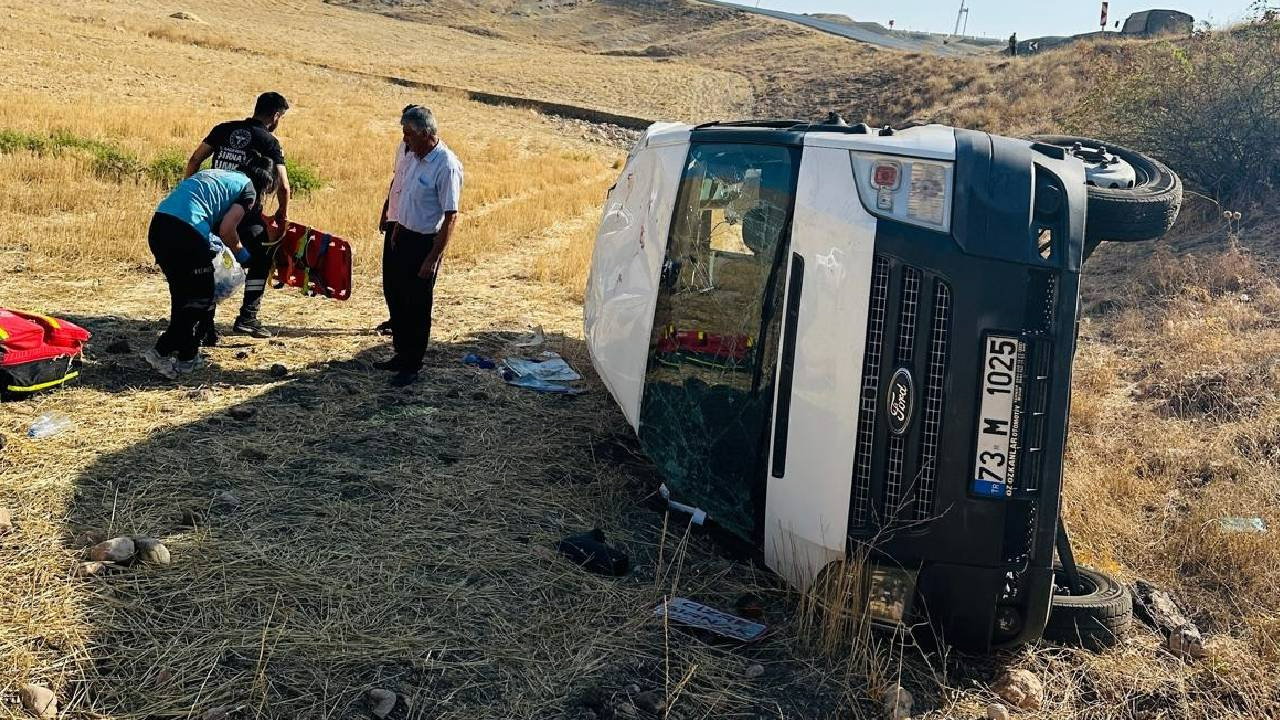 Yolcu Otobüsü Şarampole Devrildi! Yaralılar Var