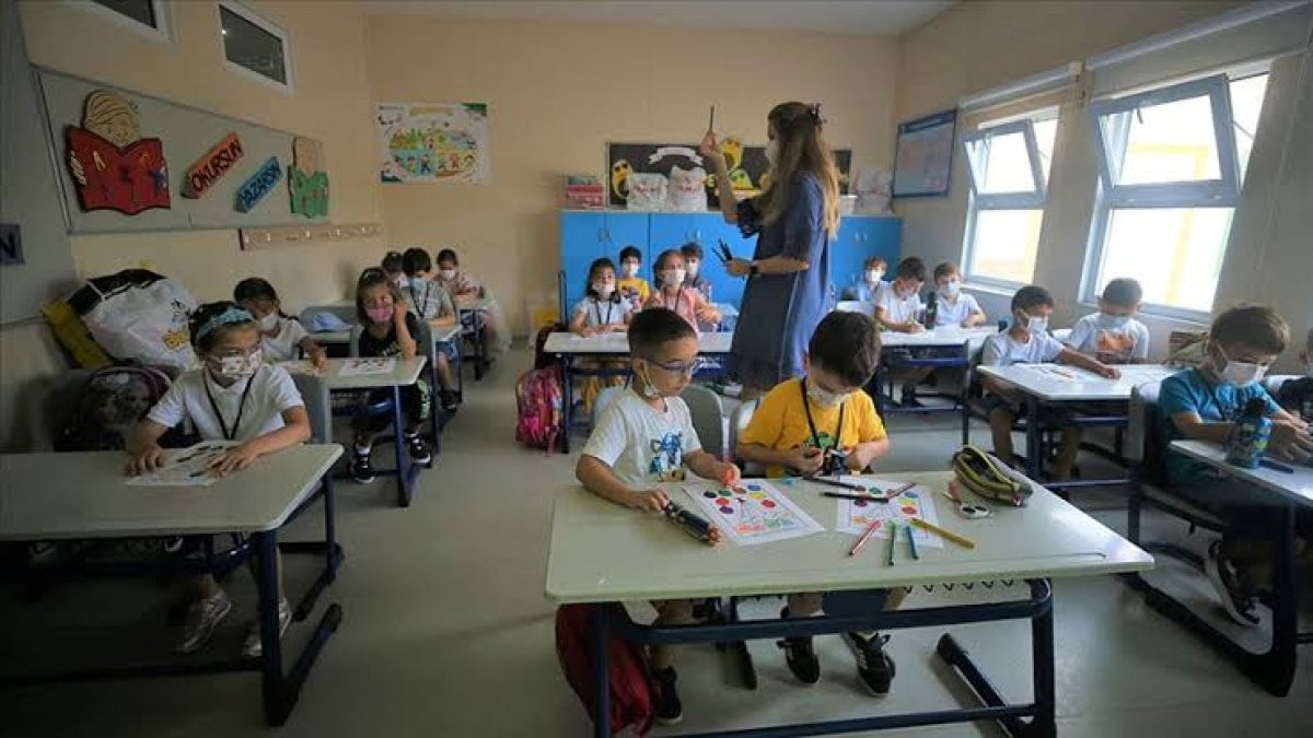 MEB talimatı verdi: Öğretmenler için yeni karar