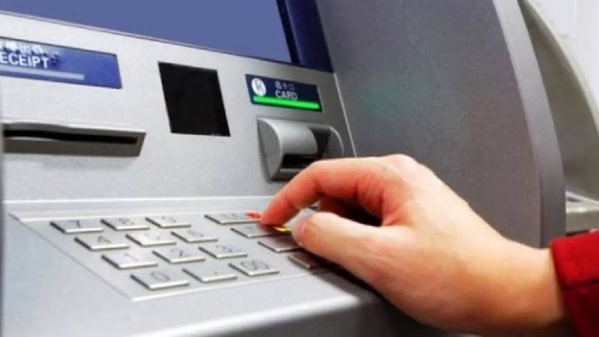 ATM’de bu tuşa basan yandı: Menüye yeni eklendi