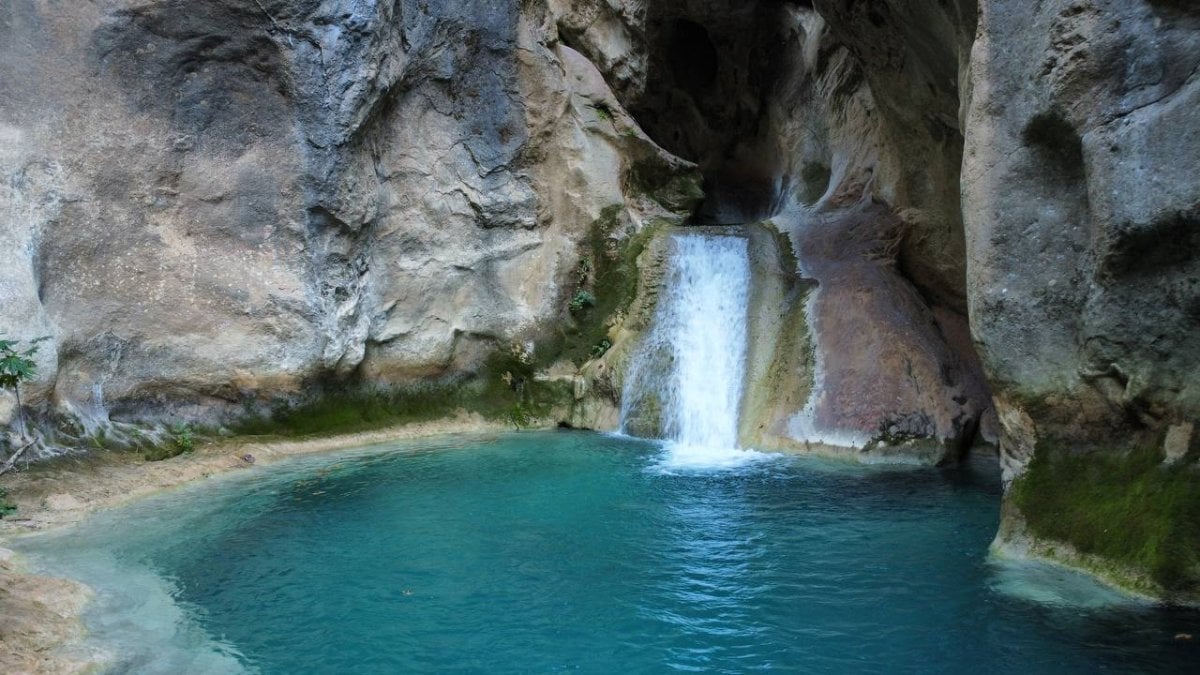 Burayı görmeyen Antalya’ya gittim demesin! Yerli yabancı herkes akın ediyor, Antalya’nın gizli kalmış cenneti