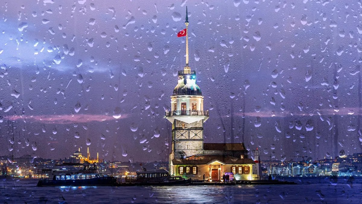 Haftanın son iş gününde İstanbul’ da hava nasıl olacak? Yağmur devam edecek mi? İşte 18 Ekim 2024 İstanbul hava durumu…