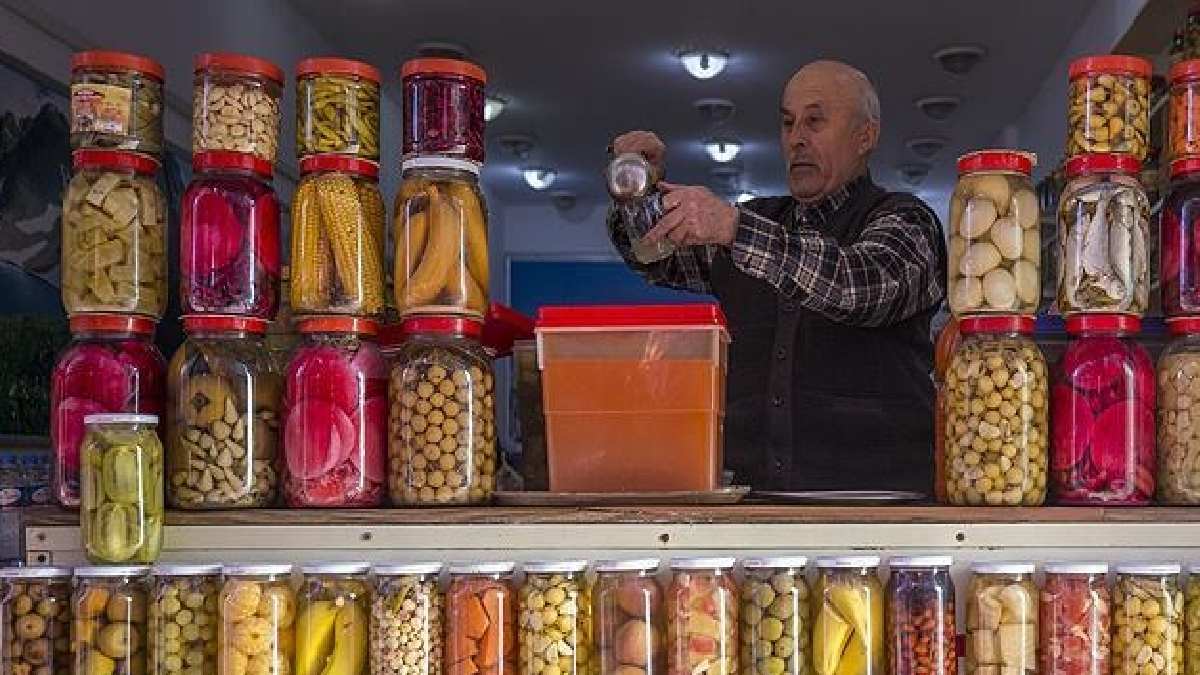 Renk renk yapılıyor, gören karşı koyamıyor! Sofranın kralı olarak biliniyor kilosu 120 TL’ye kadar çıkıyor