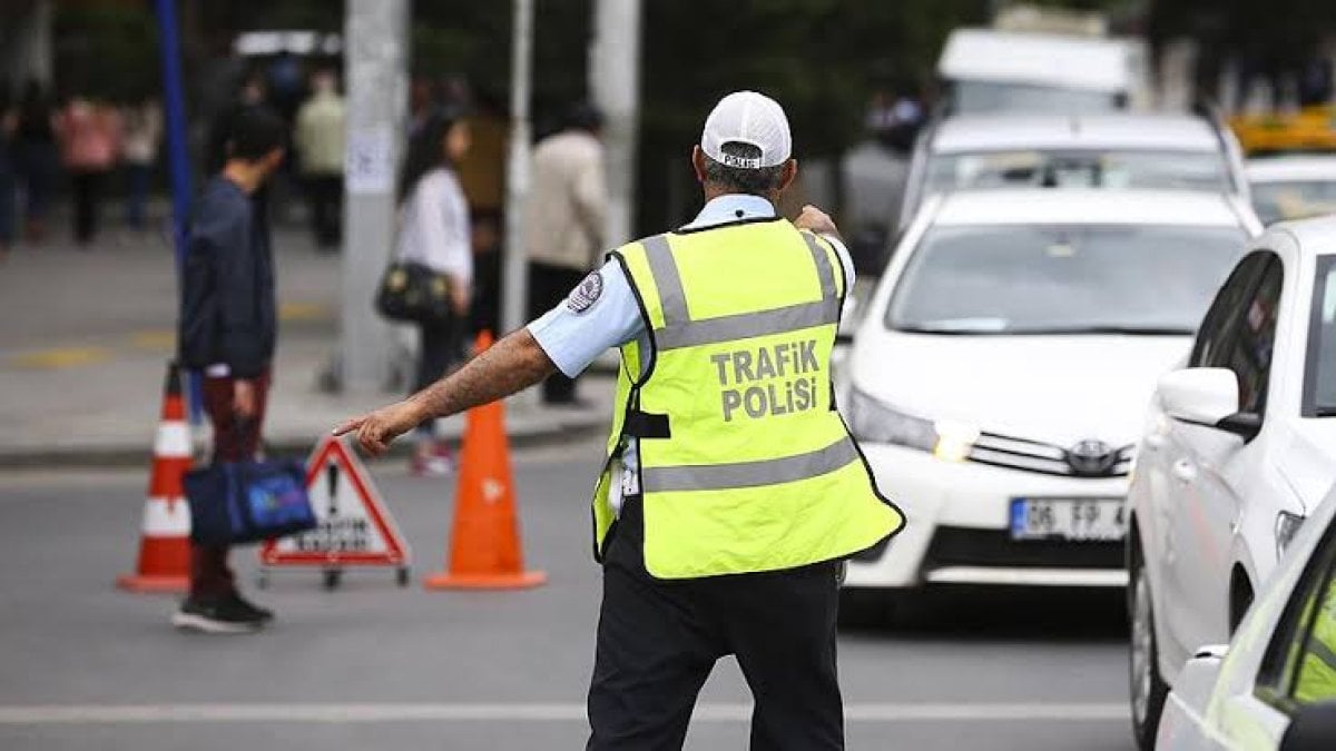 Arabasında olan söksün: Yoksa trafikten men edilecek, kontroller başladı