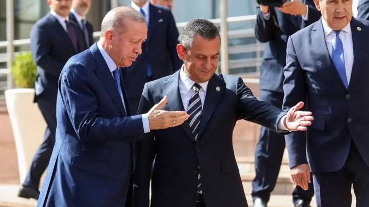 Özel’den Erdoğan’a ’29 Ekim’ çağrısı: Resepsiyonu Çankaya Köşkü’nde yapalım