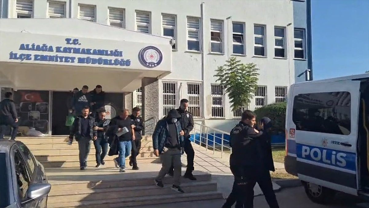 İzmir Aliağa Limanı’nda rüşvet operasyonu: 23 tutuklama