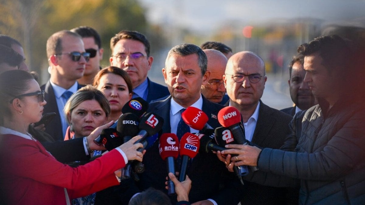 Özgür Özel: Öcalan’ın Meclis’e gelmesine gerek yok, bulunduğu yerden çağrısını yapar