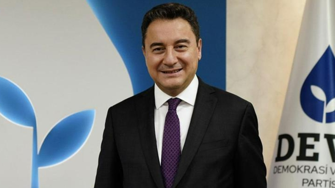 Ali Babacan Yeniden DEVA Partisi Genel Başkanı Seçildi