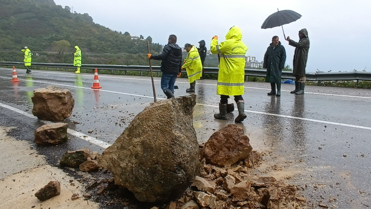 Bartın-Cide Karayolunda Faciaya Ramak Kala