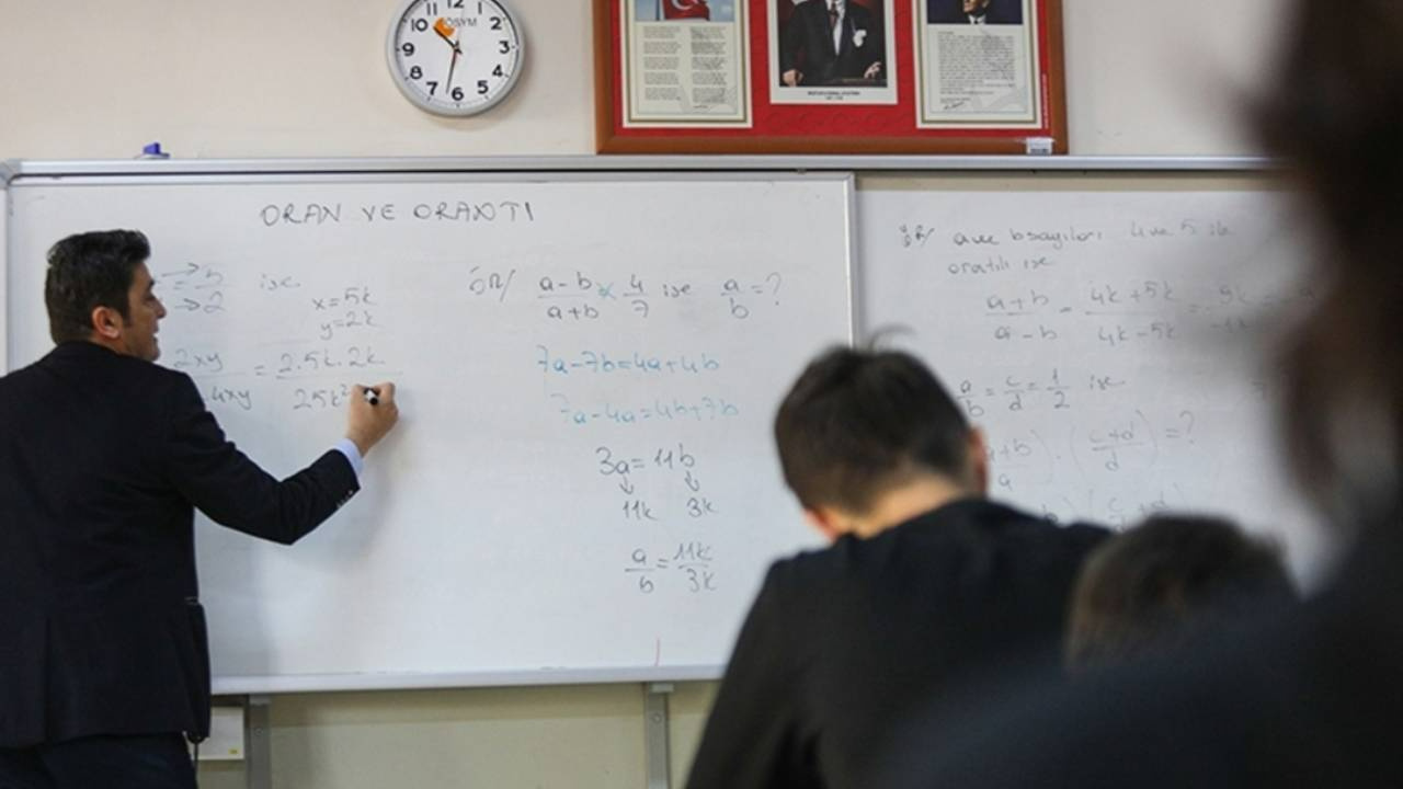 Binlerce Öğretmen Adayını İlgilendiriyor! Bakan Tekin Mülakat Sonuçlarının Açıklanacağı Saati Duyurdu