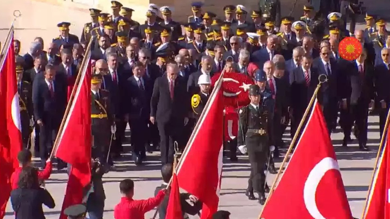 Şanlı Cumhuriyet 101 Yaşında… Devlet Erkanından Anıtkabir’de Ata’ya Saygı