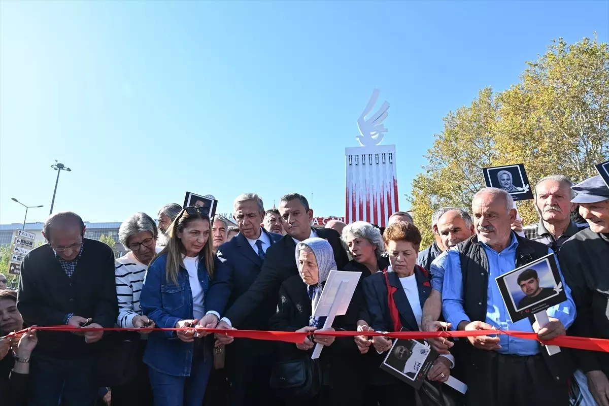 Özgür Özel: ’10 Ekim Katliamı Aydınlandığında Türkiye’de Çok Şey Aydınlanacak’