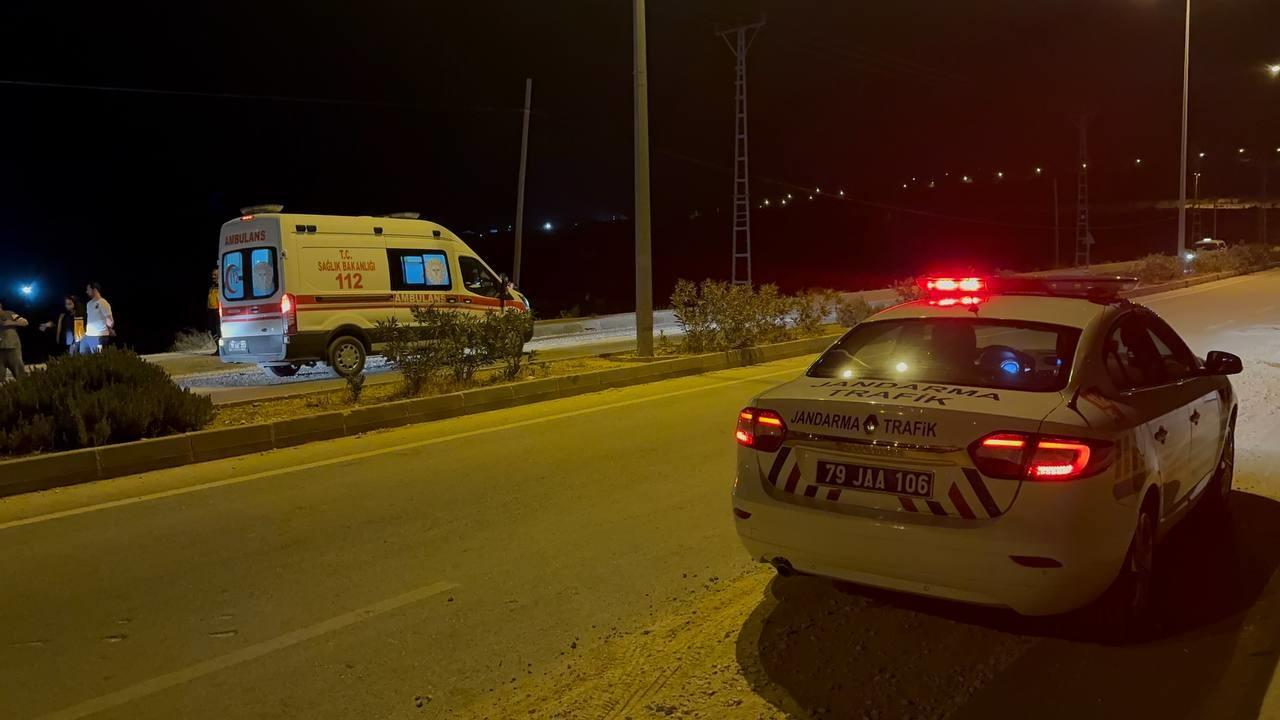 Kilis’te Motosiklet Kazası: 2 Kişi Yaralandı