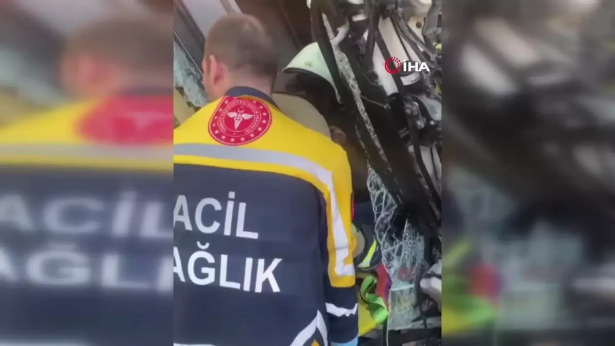 İnegöl’de Tır Devri, Sürücü Yaralandı