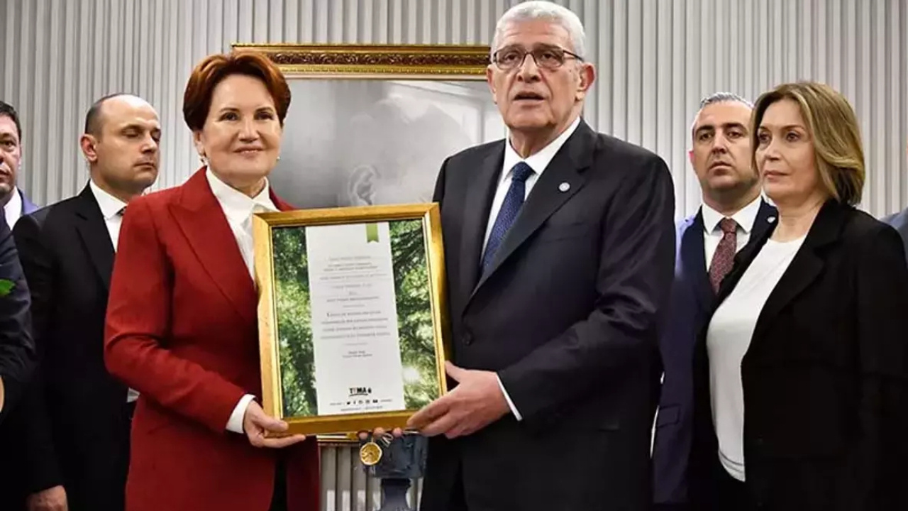 Meral Akşener Geri Dönüyor, Müsavat Dervişoğlu Bizzat Davet Etti