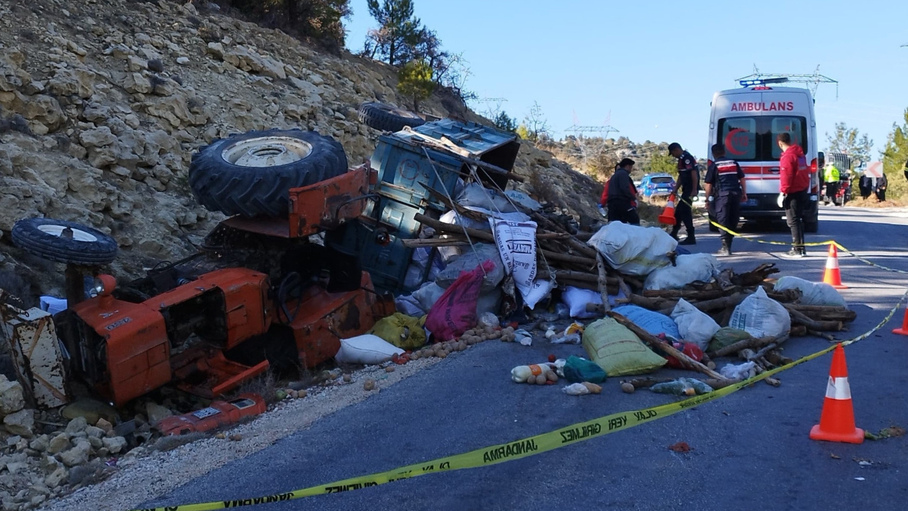 Mersin’de Traktör Devrildi: 1 Ölü 1 Yaralı