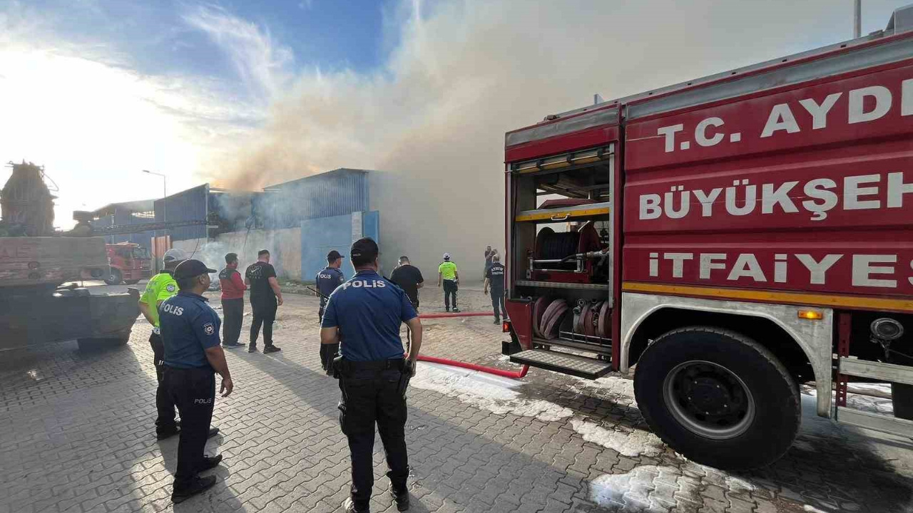 Nazilli’de Hurdacıda Alevler Dehşet Saçtı