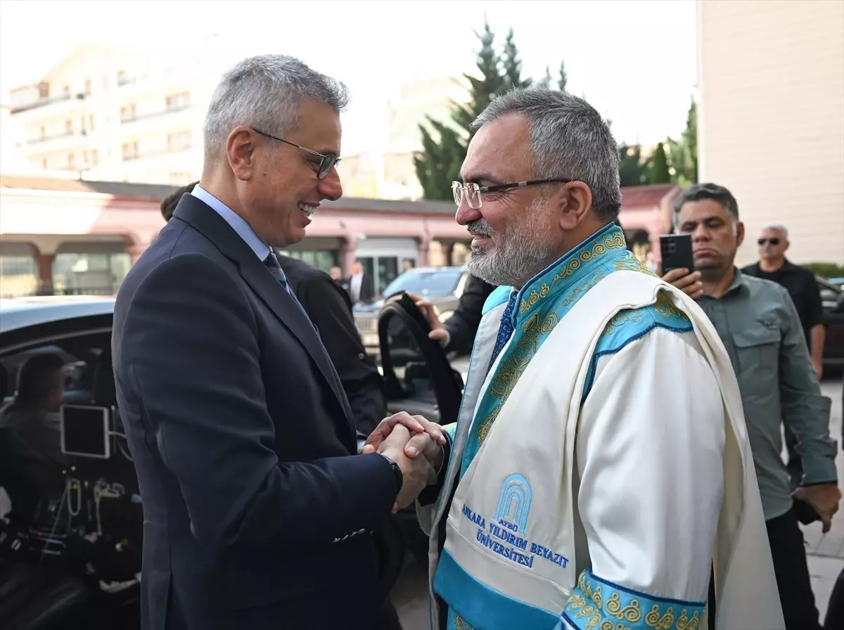 Sağlık Bakanı Memişoğlu’ndan Akademik Yıl Açılışında Sağlık Vizyonu