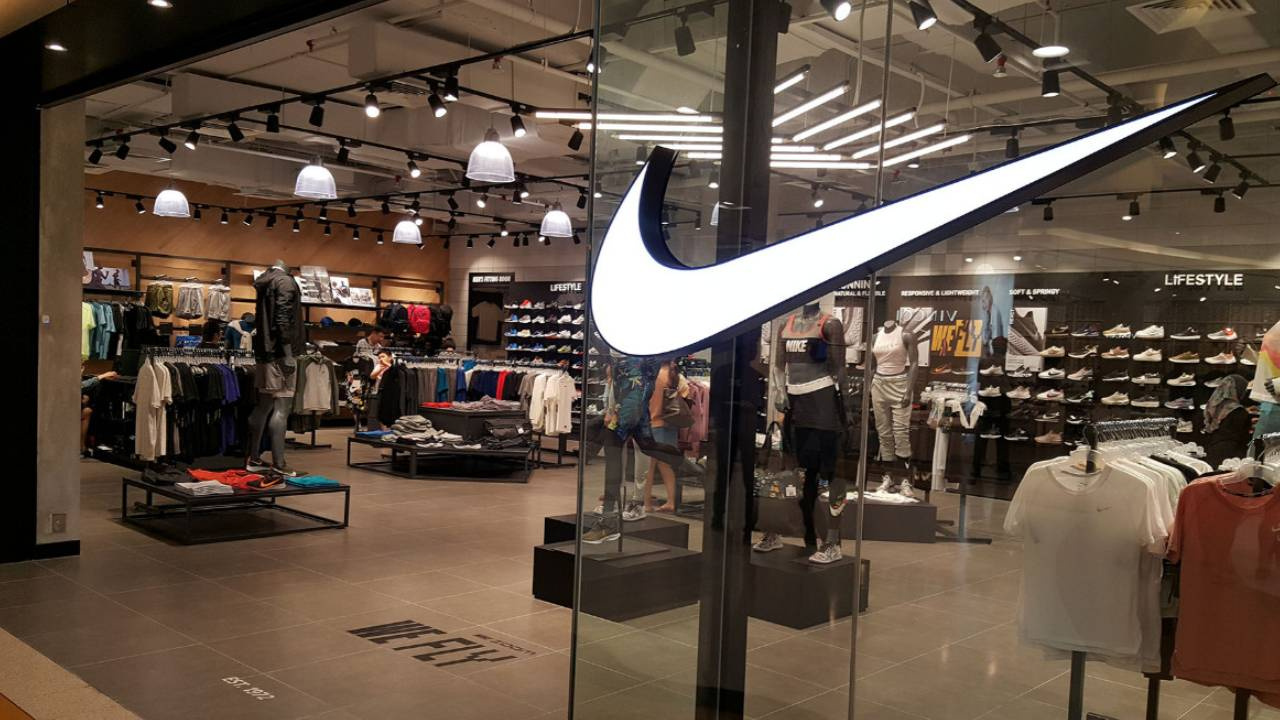 Spor Devi Nike Çakıldı