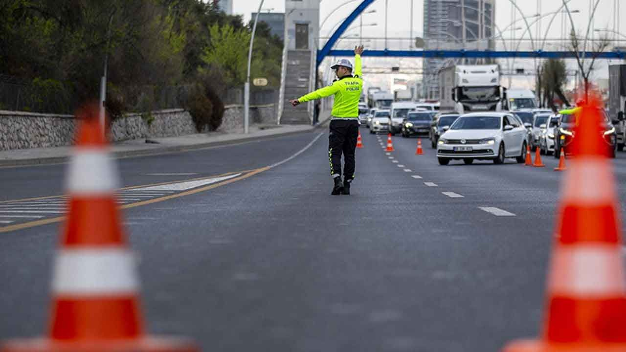 Sürücüler Dikkat! O Yollar Trafiğe Kapatıldı