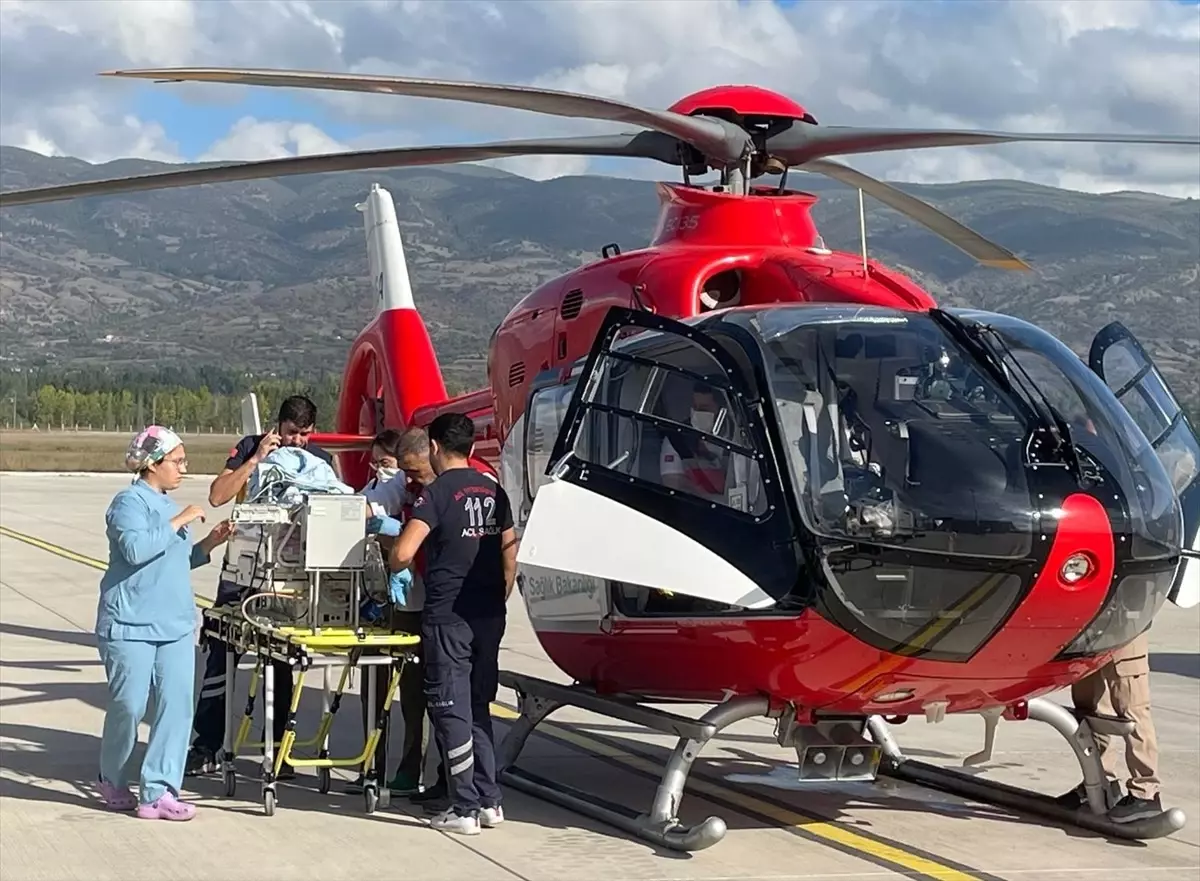 Doğuştan Kalp Hastası 22 Günlük Bebek Ambulans Helikopterle Ankara’ya Sevk Edildi