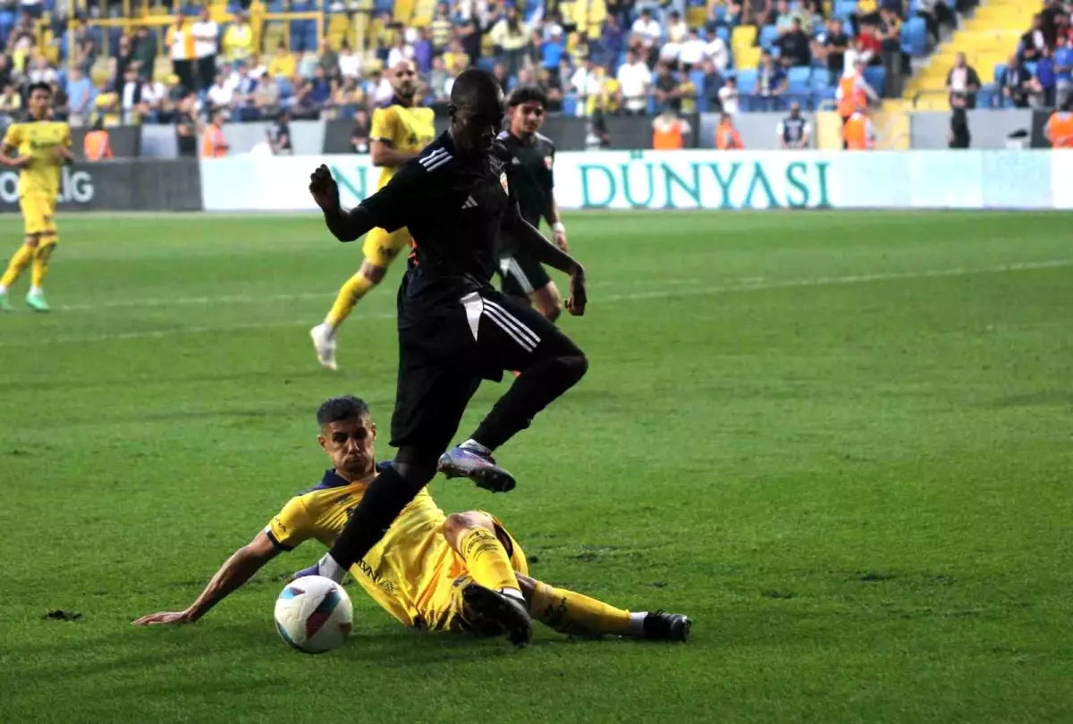 MKE Ankaragücü ve Adanaspor 0-0 Berabere Kaldı