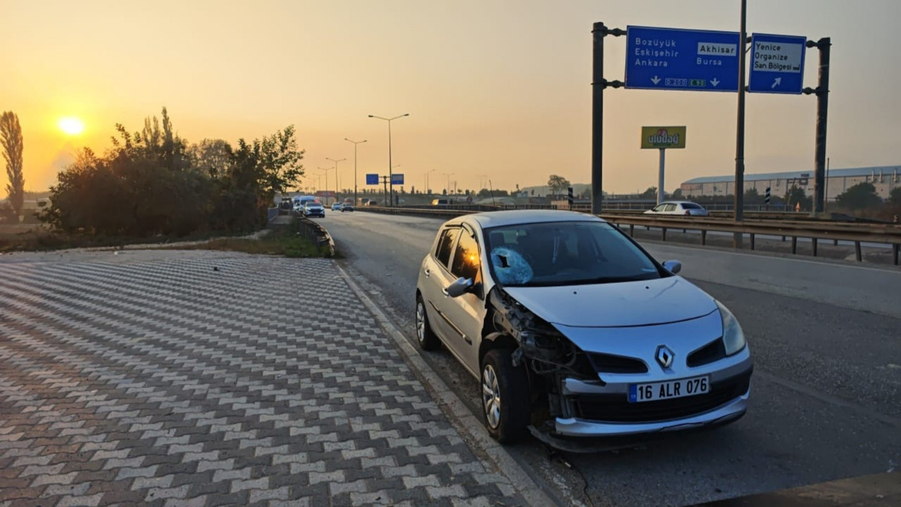 Yolun Karşısına Geçmeye Çalışıyordu, Otomobilin Çarpmasıyla Hayatını Kaybetti