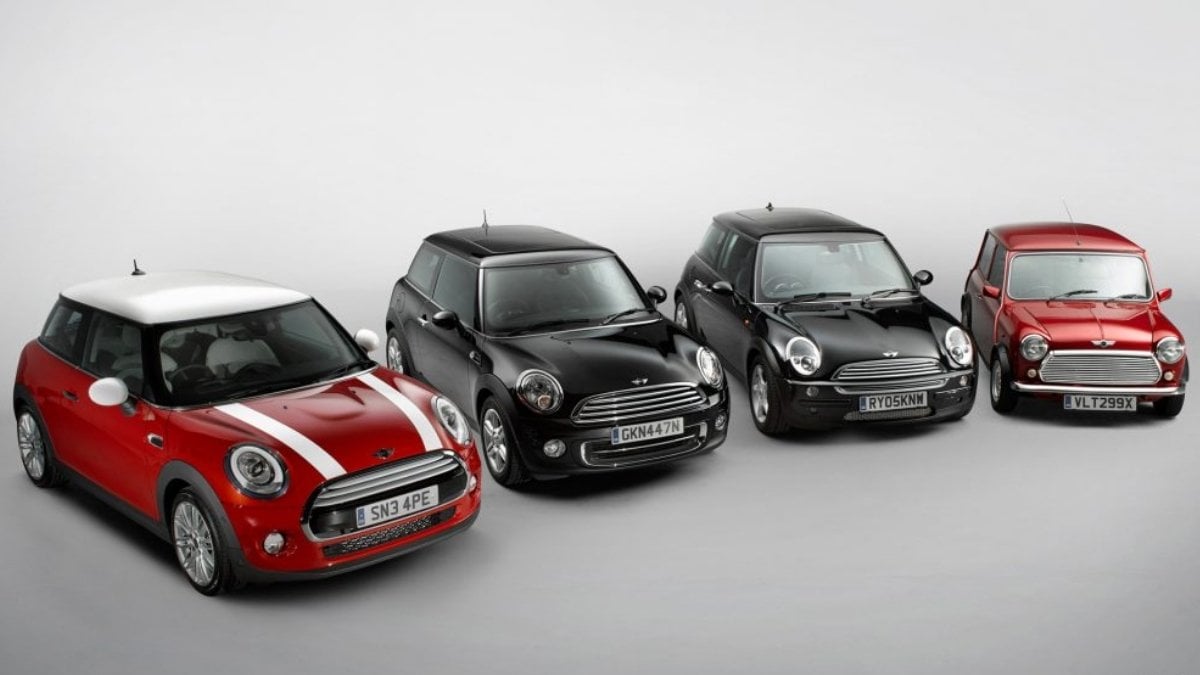 Mini Cooper, tüm zamanların satış rekorunu kırdı! 3 milyonluk araba 1.900’e düştü herkes kuyruğa girdi