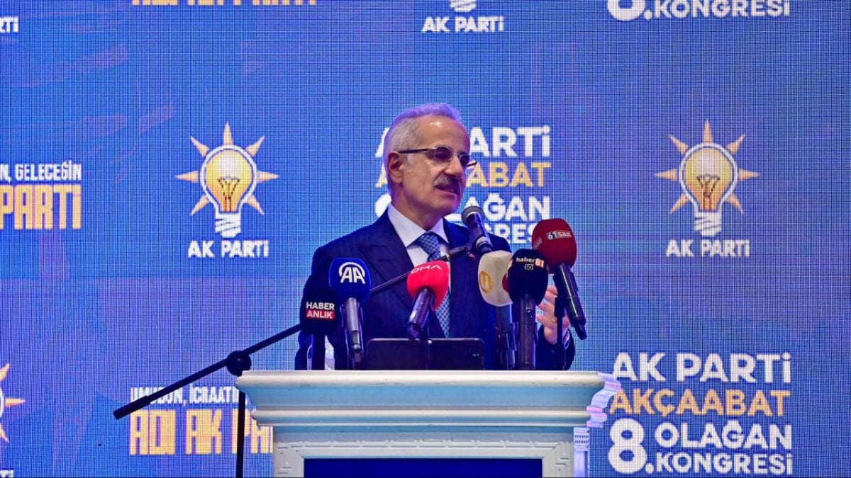 Bakan Uraloğlu: Samsun-Sarp demiryolu 10 milyon kişiye hizmet edecek