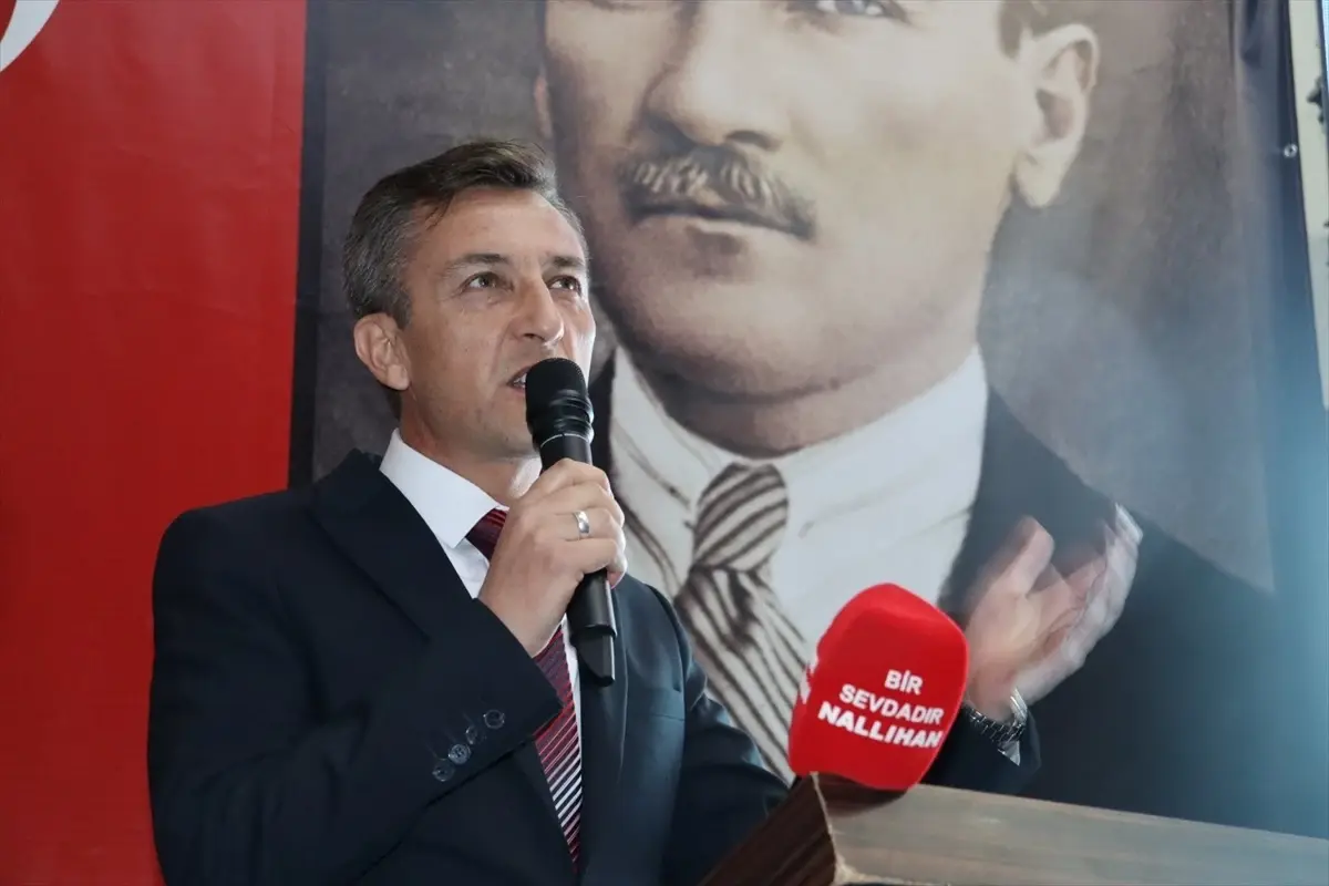 Fatih Ünal, AK Parti Nallıhan İlçe Başkanlığına Yeniden Seçildi