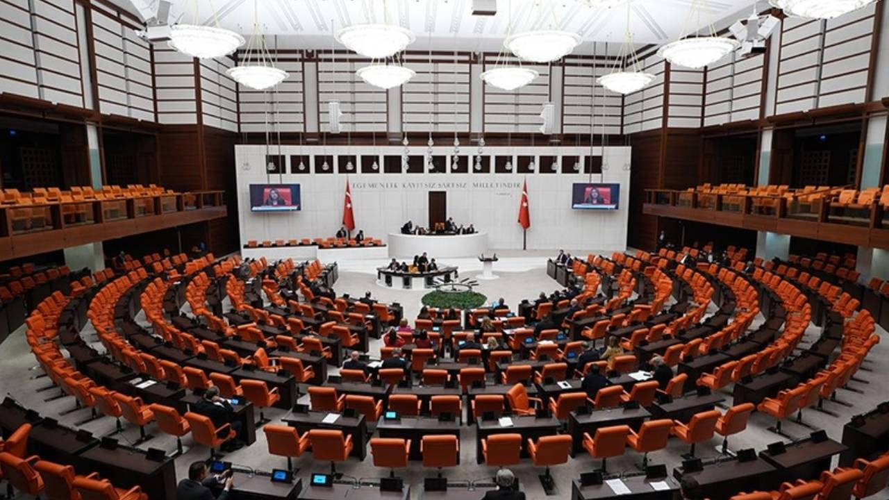 AKP’li Güler Açıkladı: Beklenen Teklif Meclis’e Sunuldu! Cezalar Artıyor