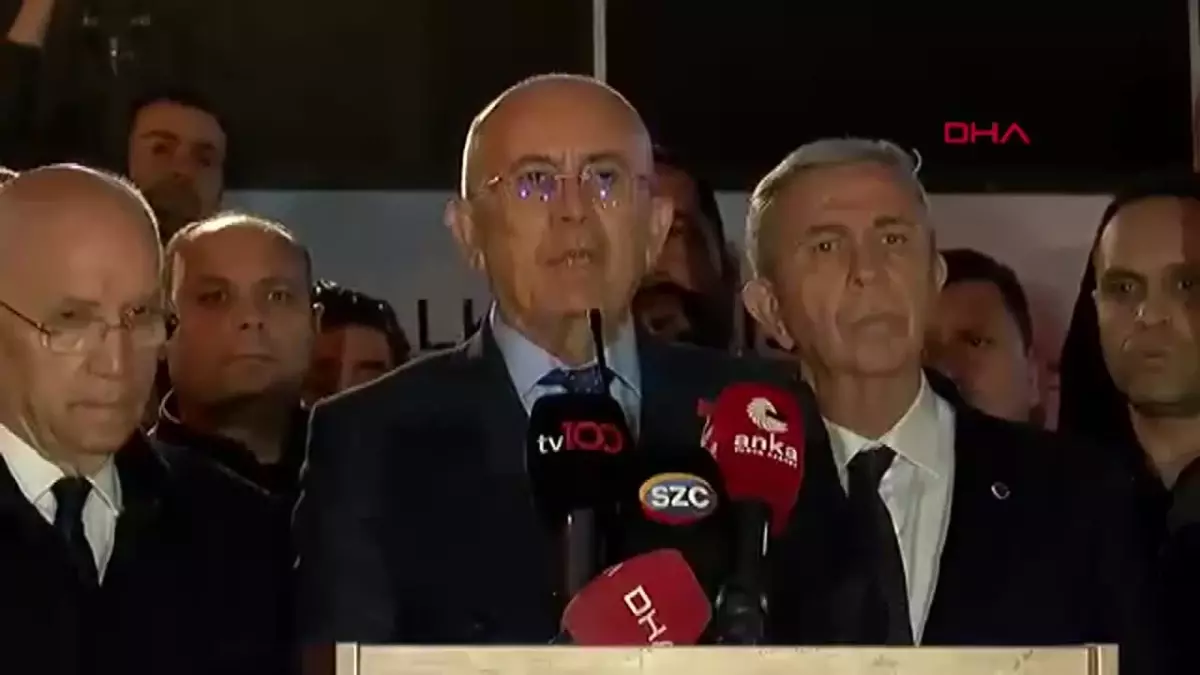 CHP’den Ahmet Özer’in Tutuklanmasına Protesto