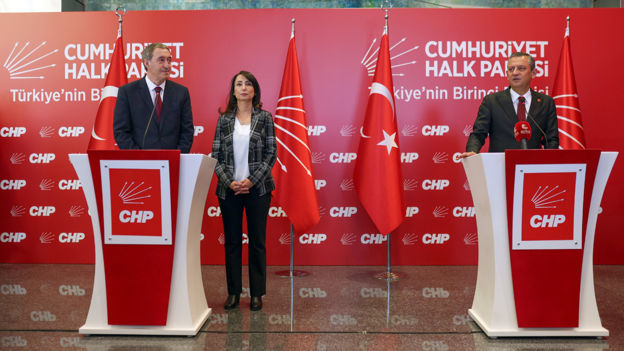 CHP ve DEM Parti’den Ortak Açıklama: Özgür Özel’den AKP’ye Çağrı! ‘Olumlu Adım Bekliyoruz’