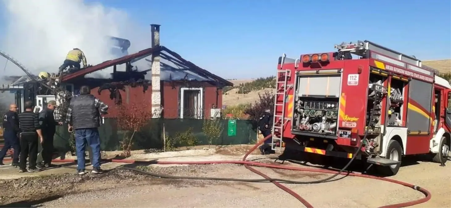 Ankara’da Yangın Annesinde Fenalık Geçiren Kadın