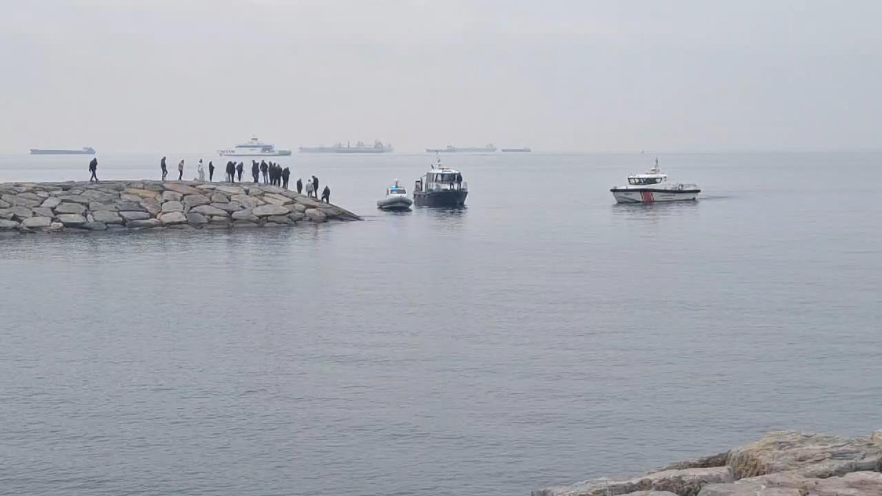 İstanbul’da Sahilde İki Kişi Başlarından Vurulmuş Halde Bulundu