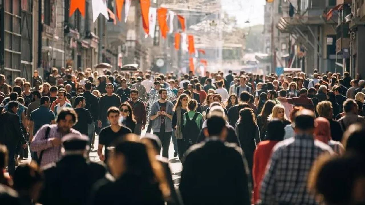 Türkiye’de En Çok Nereli Var? Herkes Kendi Memleketine Dönse En Kalabalık İl Bakın Neresi Olur