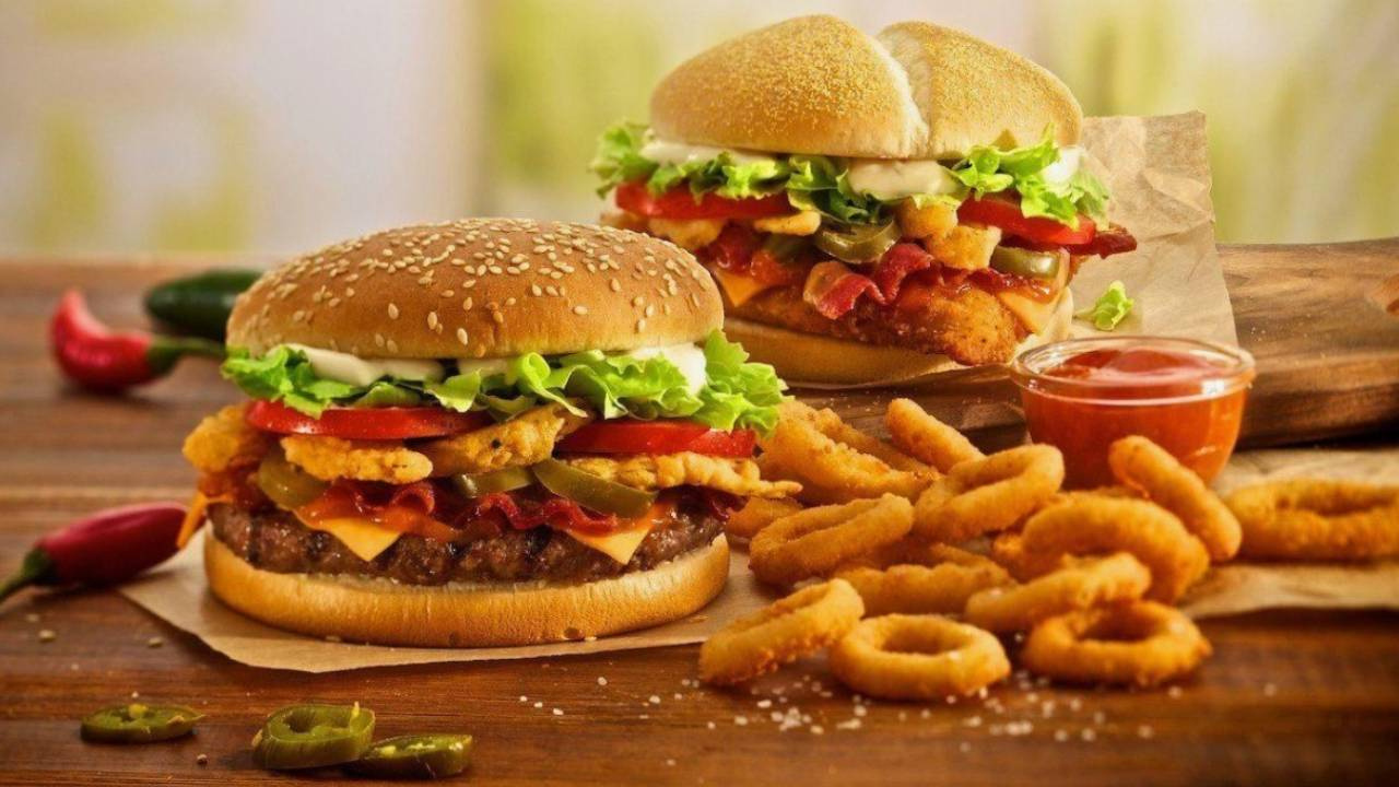 Ünlü Fast Food Zinciri İflas Etti: Türkiye’de Çok Sayıda Şubesi Bulunuyor