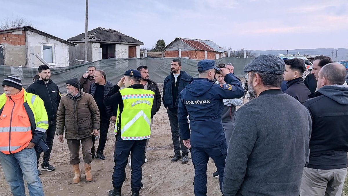 Sakarya’da tekne alabora oldu! Baba öldü, oğlu kurtuldu