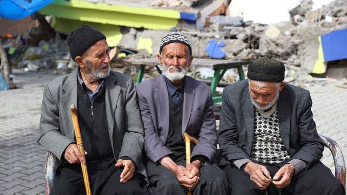 65 yaş ve üstüne son uyarı: Yapmayanın kartı iptal olacak