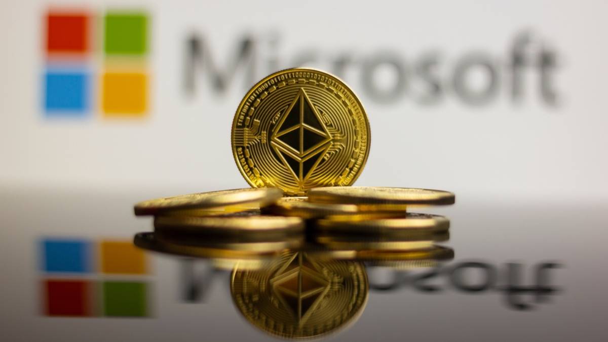 Önce Microsoft, sonra Amazon: Hissedarlar şirketlerden Bitcoin’e yatırım bekliyor