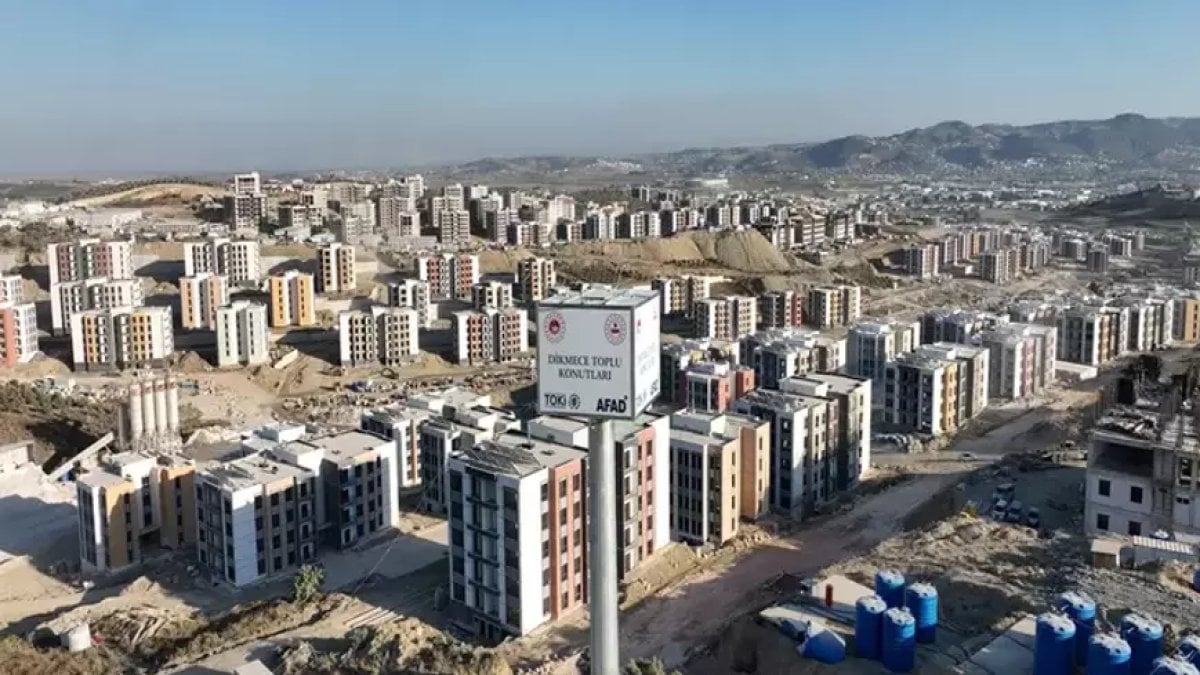 Hatay’da deprem konutları inşası hızla devam ediyor: 10 bin 335 konut tamamlanacak