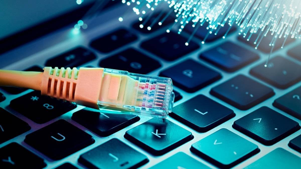 Türkiye’nin dev internet firması o faaliyetlerini durduruyor! Binlerce kişi abonelik iptali için sıraya girdi