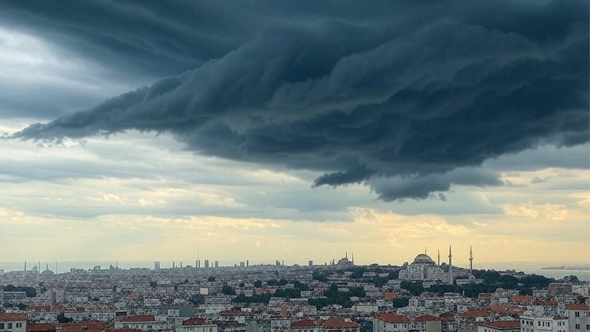 İstanbul’da kış soğukları hissediliyor: Parçalı bulutlu bir Cumartesi bizi bekliyor… İşte 14 Aralık 2024 İstanbul hava durumu