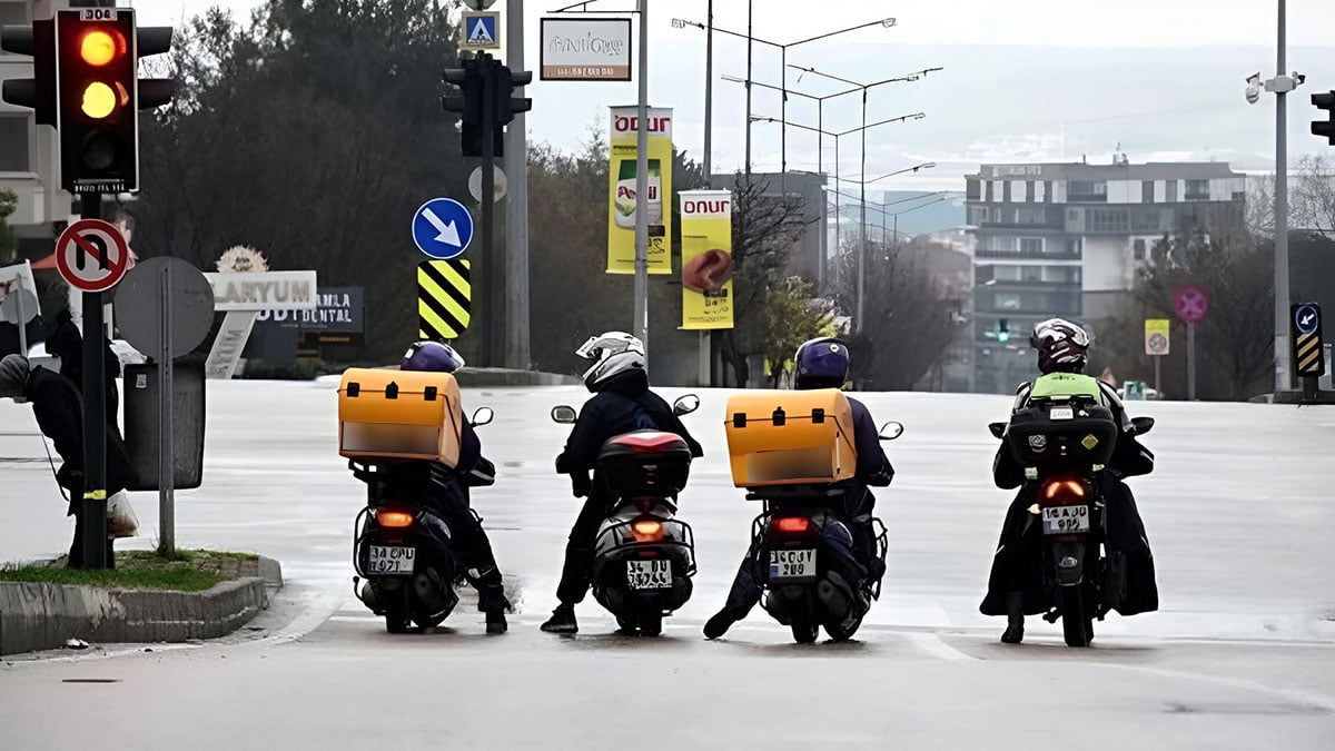 Artık her isteyen moto kurye olamayacak! Yeni sıkı kurallar getiriliyor, çalışmada sona gelindi