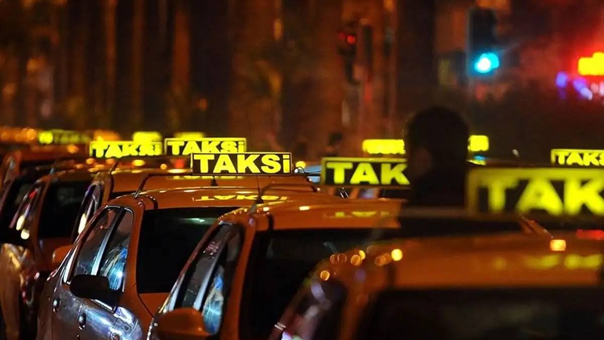 Taksilerde yeni zorunlu düzenleme! Her takside olacak: O tarihe kadar yaptırmayan trafiğe çıkamayacak!